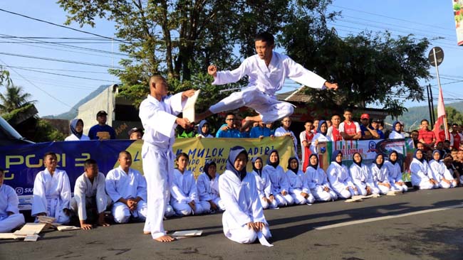 Balai Kota Among Tani, Dibanjiri Siswa SMK PGRI 3 Tlogomas