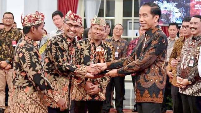 Bangga : Prestasi hantarkan perwakilan warga Desa Sidomulyo bisa menerima penghargaan langsung dari Presiden RI Joko Widodo di Istana Kepresidenan, Senin kemarin (2/9/2019)