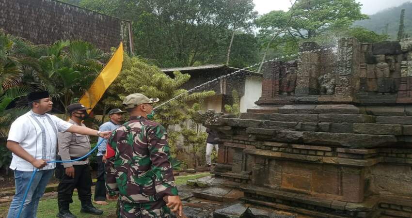 Rangkaian kegiatan bersih Desa Songgokerto.