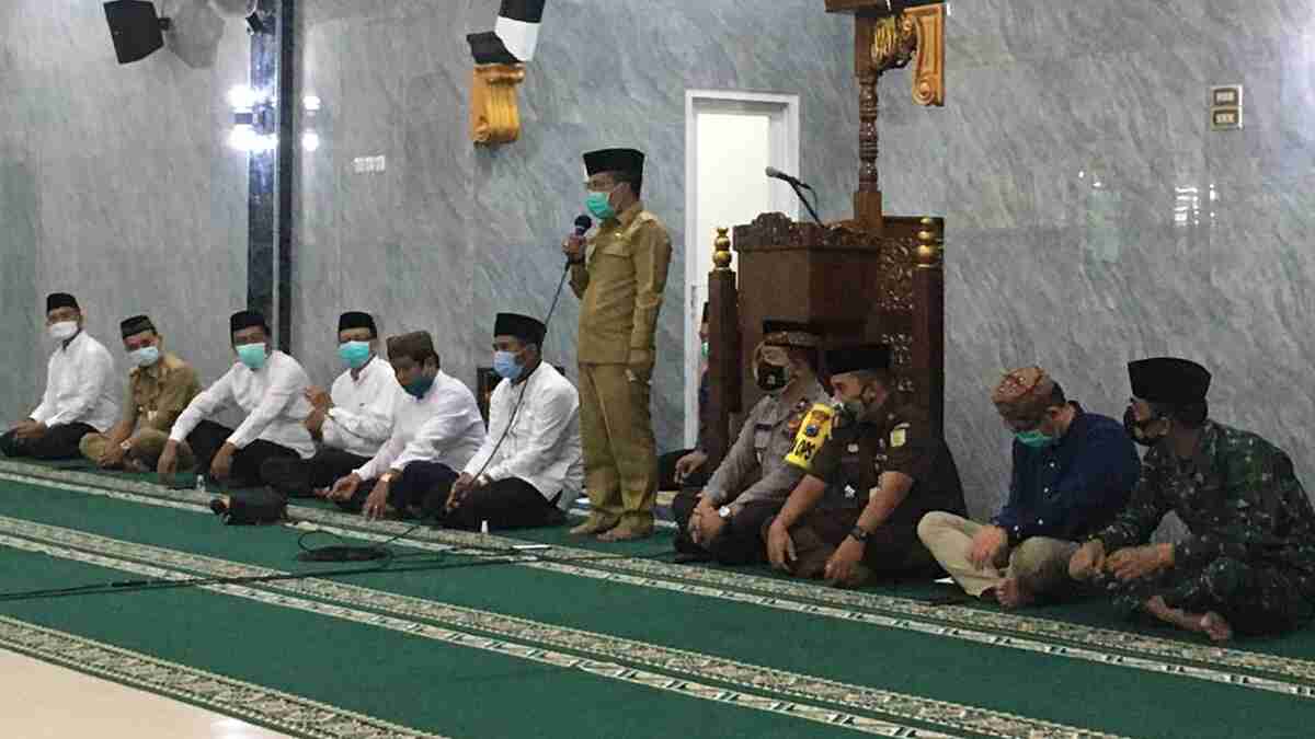 Melalui Silaturahmi Ramadhan, Pemkot Batu Bagikan Santunan pada Yatim dan Kaum Dhuafa