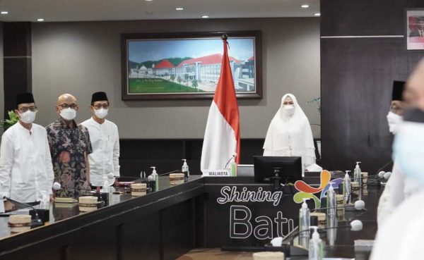 Kejaksaan Negeri Batu Terima Hibah Tanah dan Bangunan Milik Pemkot Batu