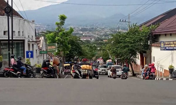 150 Ribu Kendaraan Diprediksi Masuk ke Kota Batu, Satlantas Ingatkan Trouble Spot