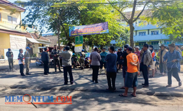 Pasar Hewan Ditutup Tanpa Ada Kepastian, Penjual Kambing di Pasar Batu Lakukan Protes