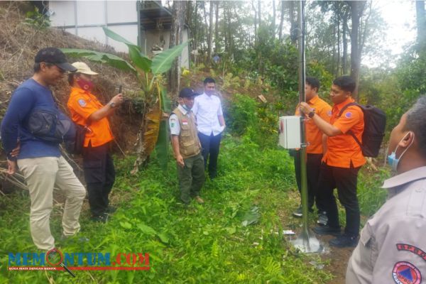 Antisipasi Bencana Tanah Longsor, BPBD Kota Batu Pasang EWS di Beberapa Titik Rawan