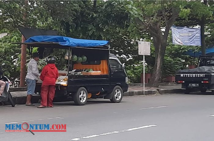 Nekad Berjualan di Badan Jalan Dewi Sartika Kota Batu, Awas Siap-siap Kena Derek Satpol PP