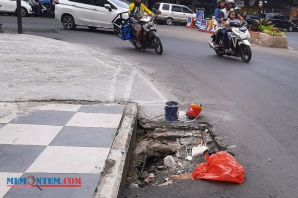 46 Grill di Sepanjang Jalan Kota Batu Hilang Misterius, Pengguna Jalan Awas Terperosok