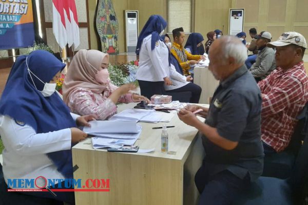 978 Pelaku Usaha di Sektor Transportasi Kota Batu Terima Bansos dari Pj Wali Kota Batu